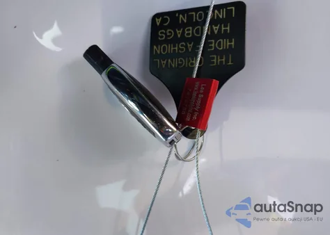 2018 Mercedes-Benz C 300 из США, поврежденный, VIN 55SWF4JBXJU276770